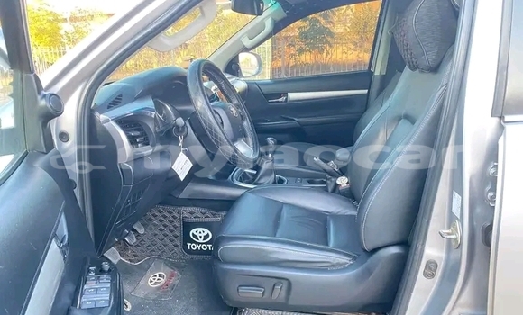 Acheter Occasion Voiture Toyota Hilux Autre à Luang Namtha, Luang Namtha Province Acheter Occasion Voiture Toyota Hilux Autre à Luang Namtha, Luang Namtha Province