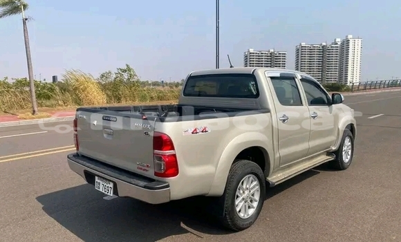 Acheter Occasion Voiture Toyota Hilux Autre à Saravan, Salavan Province Acheter Occasion Voiture Toyota Hilux Autre à Saravan, Salavan Province