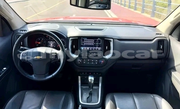 Acheter Occasion Voiture Chevrolet TrailBlazer Rouge à Saravan, Salavan Province Acheter Occasion Voiture Chevrolet TrailBlazer Rouge à Saravan, Salavan Province