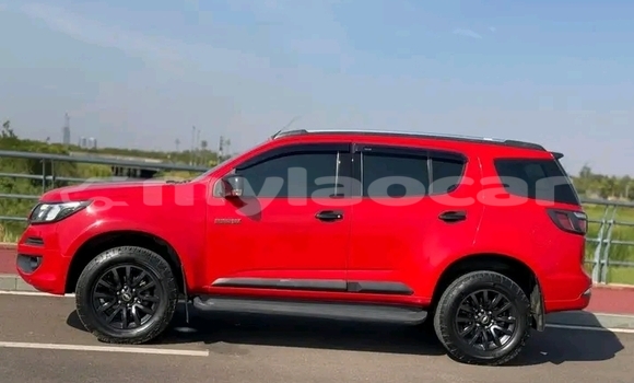 Acheter Occasion Voiture Chevrolet TrailBlazer Rouge à Saravan, Salavan Province Acheter Occasion Voiture Chevrolet TrailBlazer Rouge à Saravan, Salavan Province