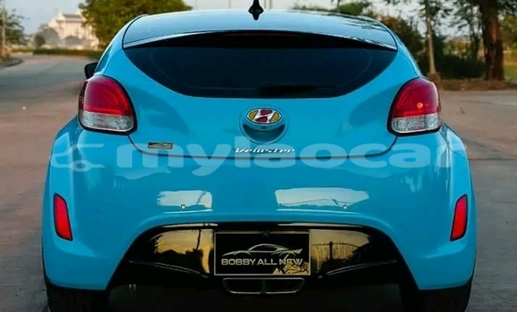 Acheter Occasion Voiture Hyundai Veloster Bleu à Luang Namtha, Luang Namtha Province Acheter Occasion Voiture Hyundai Veloster Bleu à Luang Namtha, Luang Namtha Province