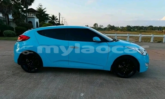 Acheter Occasion Voiture Hyundai Veloster Bleu à Luang Namtha, Luang Namtha Province Acheter Occasion Voiture Hyundai Veloster Bleu à Luang Namtha, Luang Namtha Province