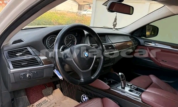 Acheter Occasion Voiture BMW X5 Blanc à Luang Namtha, Luang Namtha Province Acheter Occasion Voiture BMW X5 Blanc à Luang Namtha, Luang Namtha Province