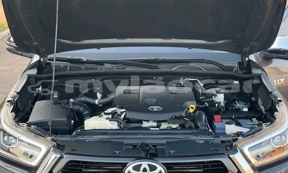 Acheter Occasion Voiture Toyota Hiluxe Revo Noir à Luang Namtha, Luang Namtha Province Acheter Occasion Voiture Toyota Hiluxe Revo Noir à Luang Namtha, Luang Namtha Province