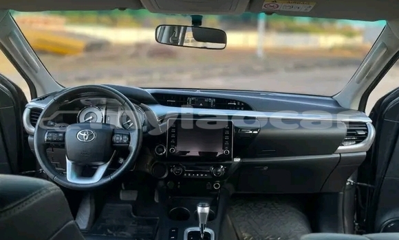 Acheter Occasion Voiture Toyota Hiluxe Revo Noir à Luang Namtha, Luang Namtha Province Acheter Occasion Voiture Toyota Hiluxe Revo Noir à Luang Namtha, Luang Namtha Province