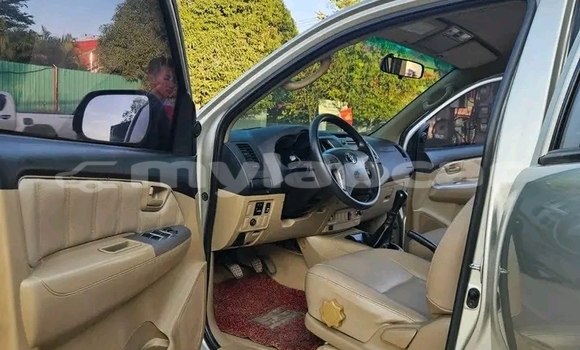 Acheter Occasion Voiture Toyota Hiluxe VIGO Autre à Luang Namtha, Luang Namtha Province Acheter Occasion Voiture Toyota Hiluxe VIGO Autre à Luang Namtha, Luang Namtha Province