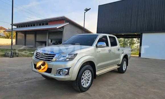 Acheter Occasion Voiture Toyota Hiluxe VIGO Autre à Luang Namtha, Luang Namtha Province Acheter Occasion Voiture Toyota Hiluxe VIGO Autre à Luang Namtha, Luang Namtha Province