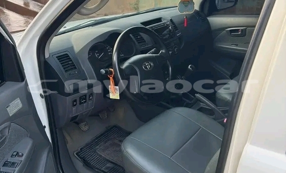 Acheter Occasion Voiture Isuzu D–MAX Blanc à Luang Namtha, Luang Namtha Province Acheter Occasion Voiture Isuzu D–MAX Blanc à Luang Namtha, Luang Namtha Province