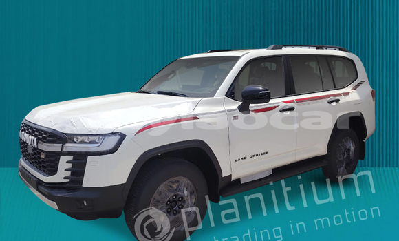 Buy Used Toyota Land Cruiser White Car in Import - Dubai in Attapeu Province Buy Used Toyota Land Cruiser White Car in Import - Dubai in Attapeu Province