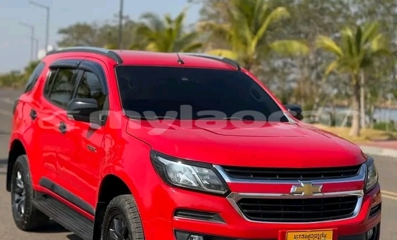 Acheter Occasion Voiture Chevrolet TrailBlazer Rouge à Luang Prabang, Louangphabang Province Acheter Occasion Voiture Chevrolet TrailBlazer Rouge à Luang Prabang, Louangphabang Province