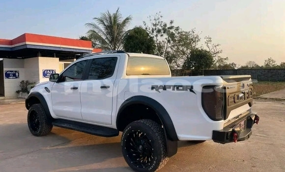 Acheter Occasion Voiture Ford Ranger Blanc à Luang Namtha, Luang Namtha Province Acheter Occasion Voiture Ford Ranger Blanc à Luang Namtha, Luang Namtha Province
