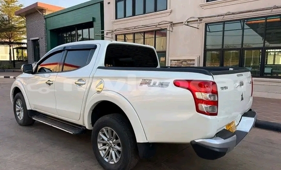 Acheter Occasion Voiture Mitsubishi Triton Blanc à Vientiane, Vientiane Province Acheter Occasion Voiture Mitsubishi Triton Blanc à Vientiane, Vientiane Province