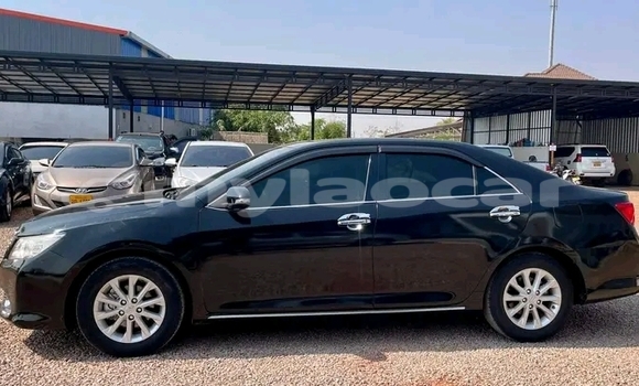 ຊື້ ໃຊ້ແລ້ວ Toyota Camry Black ລົດ ໃນ Vientiane ໃນ Vientiane Province