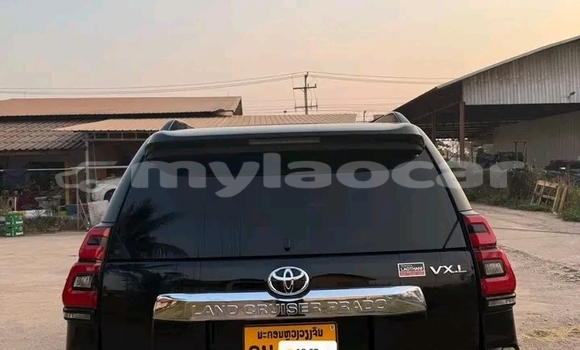 Acheter Occasion Voiture Toyota Prado Noir à Thakhek, Khammouan Province Acheter Occasion Voiture Toyota Prado Noir à Thakhek, Khammouan Province