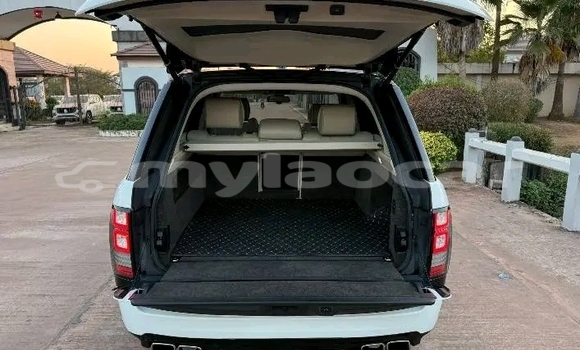 Acheter Occasion Voiture Range Rover Evoque Blanc à Vientiane, Vientiane Province Acheter Occasion Voiture Range Rover Evoque Blanc à Vientiane, Vientiane Province