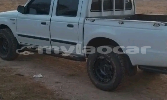 Acheter Occasion Voiture Toyota Hilux Blanc à Vientiane, Vientiane Province Acheter Occasion Voiture Toyota Hilux Blanc à Vientiane, Vientiane Province