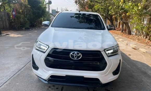 Acheter Occasion Voiture Toyota Hilux Blanc à Thakhek, Khammouan Province Acheter Occasion Voiture Toyota Hilux Blanc à Thakhek, Khammouan Province