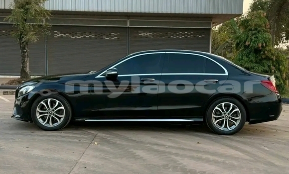Acheter Occasion Voiture Mercedes-Benz B-klasse Noir à Vientiane, Vientiane Province Acheter Occasion Voiture Mercedes-Benz B-klasse Noir à Vientiane, Vientiane Province