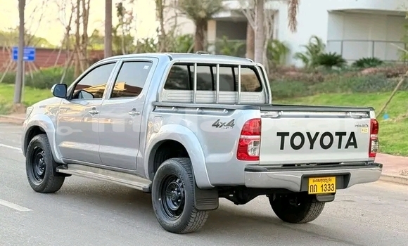 Acheter Occasion Voiture Toyota Hiluxe VIGO Blanc à Vientiane, Vientiane Province Acheter Occasion Voiture Toyota Hiluxe VIGO Blanc à Vientiane, Vientiane Province