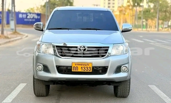Acheter Occasion Voiture Toyota Hiluxe VIGO Blanc à Vientiane, Vientiane Province Acheter Occasion Voiture Toyota Hiluxe VIGO Blanc à Vientiane, Vientiane Province
