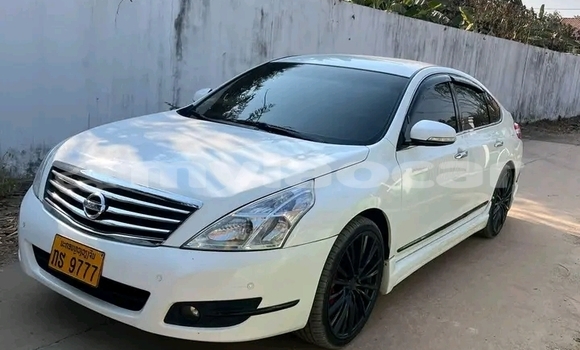 Acheter Occasion Voiture Nissan Teana Blanc à Vientiane, Vientiane Province Acheter Occasion Voiture Nissan Teana Blanc à Vientiane, Vientiane Province