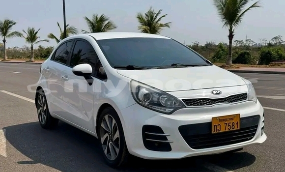 Acheter Occasion Voiture Kia Rio Blanc à Vientiane, Vientiane Province Acheter Occasion Voiture Kia Rio Blanc à Vientiane, Vientiane Province