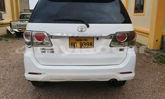 ຊື້ ໃຊ້ແລ້ວ Toyota Fortuner White ລົດ ໃນ Vientiane ໃນ Vientiane Province ຊື້ ໃຊ້ແລ້ວ Toyota Fortuner White ລົດ ໃນ Vientiane ໃນ Vientiane Province