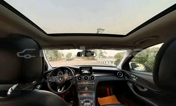 ຊື້ ໃຊ້ແລ້ວ Mercedes-Benz C180 COUPE White ລົດ ໃນ Vientiane ໃນ Vientiane Province ຊື້ ໃຊ້ແລ້ວ Mercedes-Benz C180 COUPE White ລົດ ໃນ Vientiane ໃນ Vientiane Province