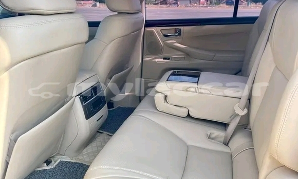 ຊື້ ໃຊ້ແລ້ວ Lexus NX White ລົດ ໃນ Vientiane ໃນ Vientiane Province ຊື້ ໃຊ້ແລ້ວ Lexus NX White ລົດ ໃນ Vientiane ໃນ Vientiane Province