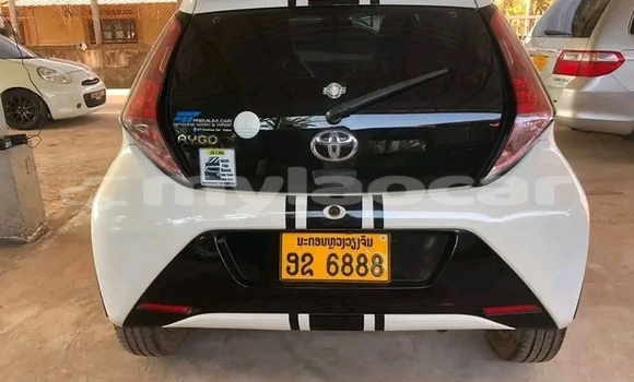 ຊື້ ໃຊ້ແລ້ວ Toyota Echo White ລົດ ໃນ Vientiane ໃນ Vientiane Province ຊື້ ໃຊ້ແລ້ວ Toyota Echo White ລົດ ໃນ Vientiane ໃນ Vientiane Province