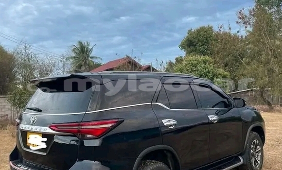 Acheter Occasion Voiture Toyota Highlander Noir à Vientiane, Vientiane Province