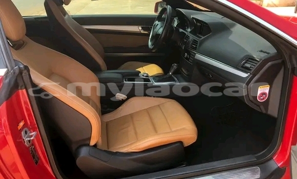 ຊື້ ໃຊ້ແລ້ວ Mercedes-Benz 290 Red ລົດ ໃນ Sainyabuli ໃນ Xaignabouli Province ຊື້ ໃຊ້ແລ້ວ Mercedes-Benz 290 Red ລົດ ໃນ Sainyabuli ໃນ Xaignabouli Province