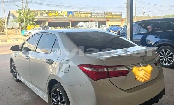 ຊື້ ໃຊ້ແລ້ວ Toyota Allion White ລົດ ໃນ Vientiane ໃນ Vientiane Province ຊື້ ໃຊ້ແລ້ວ Toyota Allion White ລົດ ໃນ Vientiane ໃນ Vientiane Province