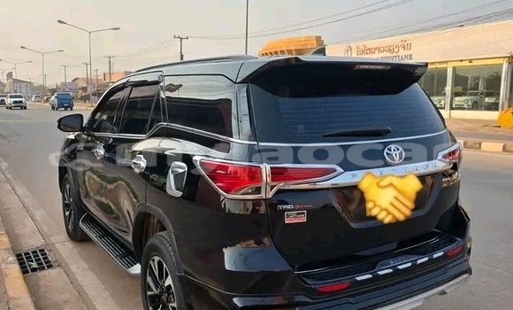 ຊື້ ໃຊ້ແລ້ວ Toyota Fortuner Black ລົດ ໃນ Vientiane ໃນ Vientiane Province ຊື້ ໃຊ້ແລ້ວ Toyota Fortuner Black ລົດ ໃນ Vientiane ໃນ Vientiane Province