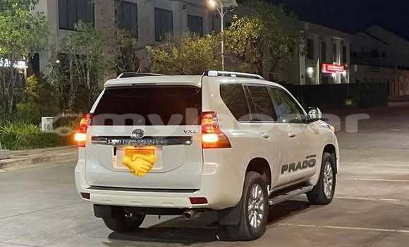 Acheter Occasion Voiture Toyota Prado Autre à Vientiane, Vientiane Province Acheter Occasion Voiture Toyota Prado Autre à Vientiane, Vientiane Province