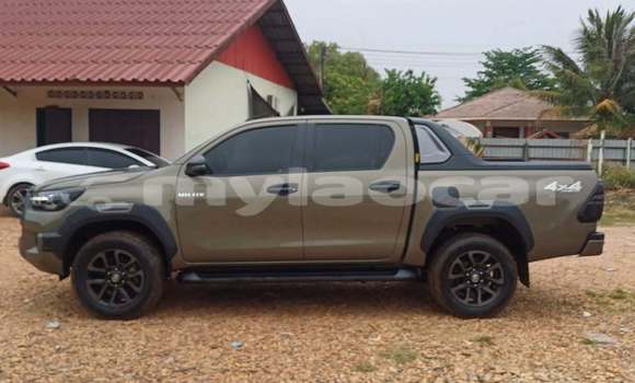 Acheter Occasion Voiture Toyota Hiluxe Revo Autre à Vientiane, Vientiane Province Acheter Occasion Voiture Toyota Hiluxe Revo Autre à Vientiane, Vientiane Province