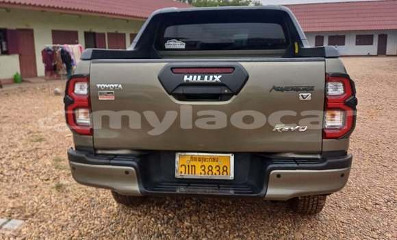 Acheter Occasion Voiture Toyota Hiluxe Revo Autre à Vientiane, Vientiane Province Acheter Occasion Voiture Toyota Hiluxe Revo Autre à Vientiane, Vientiane Province