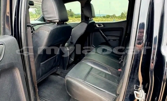 Buy Used Toyota Hilux Black Car in Vientiane in Vientiane Province Buy Used Toyota Hilux Black Car in Vientiane in Vientiane Province