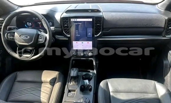 Buy Used Ford Everest Red Car in Luang Namtha in Luang Namtha Province Buy Used Ford Everest Red Car in Luang Namtha in Luang Namtha Province