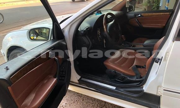 Buy Used Mercedes-Benz C-klasse White Car in Vientiane in Vientiane Province Buy Used Mercedes-Benz C-klasse White Car in Vientiane in Vientiane Province