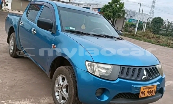 Buy Used Mitsubishi Triton Blue Car in Vientiane in Vientiane Province