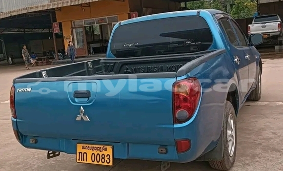 Buy Used Mitsubishi Triton Blue Car in Vientiane in Vientiane Province Buy Used Mitsubishi Triton Blue Car in Vientiane in Vientiane Province