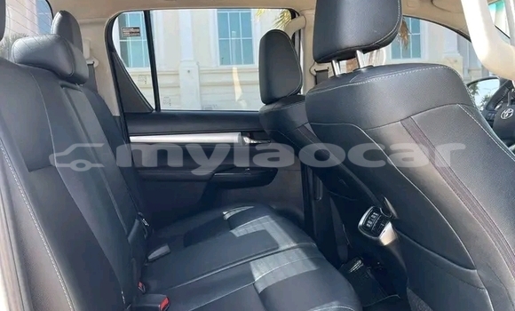 Buy Used Toyota Hiluxe Revo White Car in Luang Namtha in Luang Namtha Province Buy Used Toyota Hiluxe Revo White Car in Luang Namtha in Luang Namtha Province