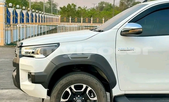 Buy Used Toyota Hilux White Car in Thakhek in Khammouan Province Buy Used Toyota Hilux White Car in Thakhek in Khammouan Province