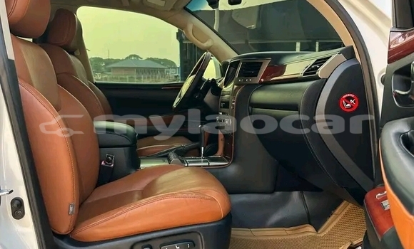 Buy Used Toyota Fortuner White Car in Luang Namtha in Luang Namtha Province Buy Used Toyota Fortuner White Car in Luang Namtha in Luang Namtha Province