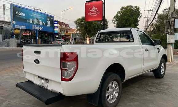 Buy Used Ford B-MAX Other Car in Vientiane in Vientiane Province Buy Used Ford B-MAX Other Car in Vientiane in Vientiane Province