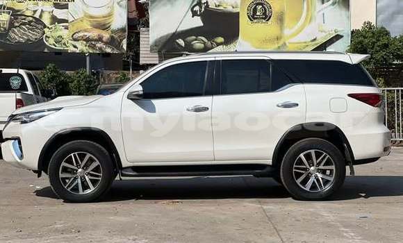 Buy Used Toyota Fortuner Other Car in Vientiane in Vientiane Province Buy Used Toyota Fortuner Other Car in Vientiane in Vientiane Province