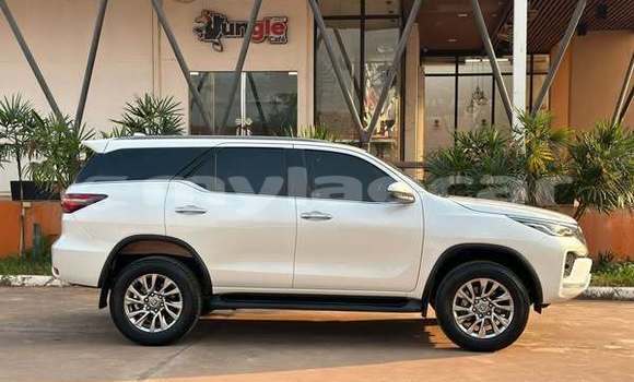 Buy Used Toyota Fortuner Other Car in Vientiane in Vientiane Province Buy Used Toyota Fortuner Other Car in Vientiane in Vientiane Province