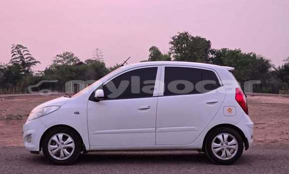 Buy Used Toyota Allion Other Car in Vientiane in Vientiane Province Buy Used Toyota Allion Other Car in Vientiane in Vientiane Province