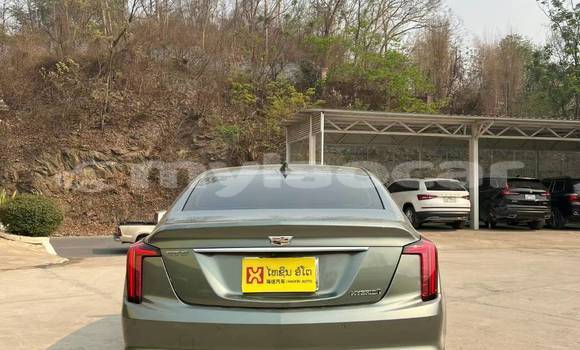 ຊື້ ໃຊ້ແລ້ວ Cadillac CTS Green ລົດ ໃນ Luang Prabang ໃນ Louangphabang Province ຊື້ ໃຊ້ແລ້ວ Cadillac CTS Green ລົດ ໃນ Luang Prabang ໃນ Louangphabang Province
